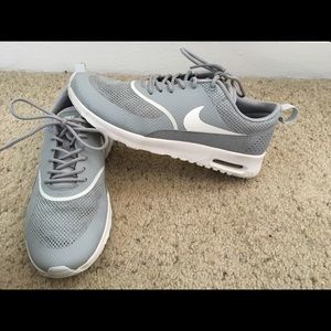 Grey Air Max Thea Nike’s size 8.5
